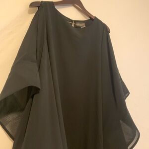 Gracia Black Asymmetrical Top